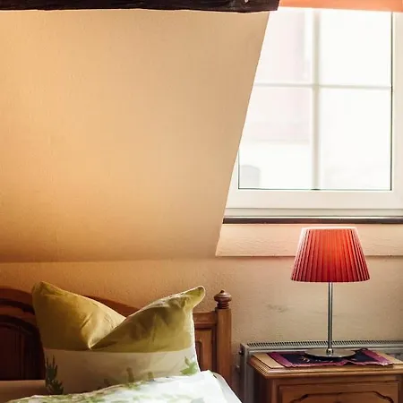 Hotel Und Restaurant Golden Village 2*