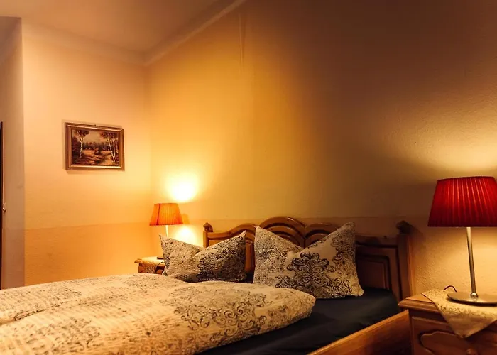 Und Restaurant Golden Village